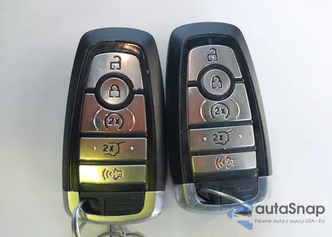 2020 Ford Explorer Xlt from USA, damaged, VIN 1FMSK8DHXLGC90403